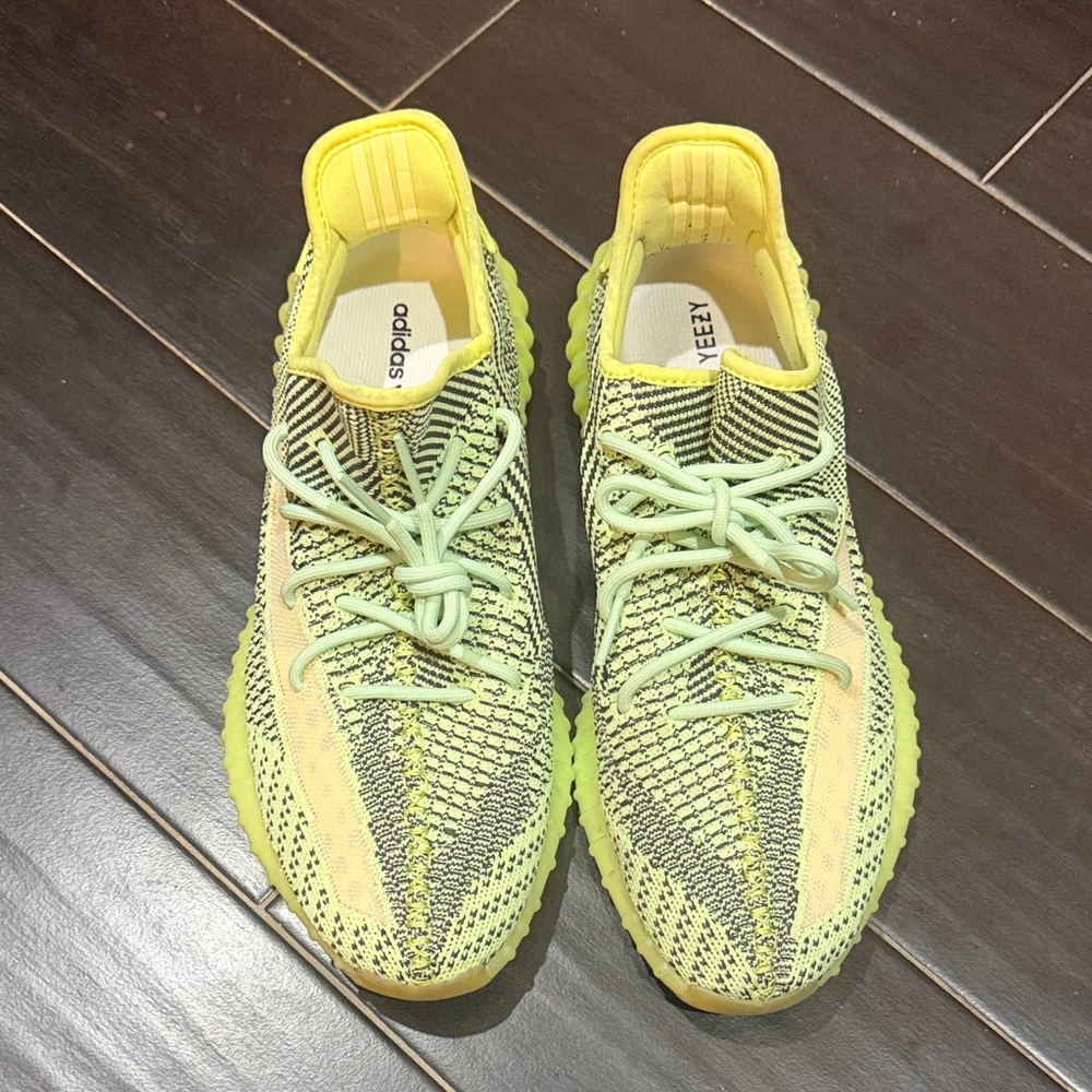 Adidas men’s Yeezy boost 350 Men's Shoes in Yellow and Black size 13